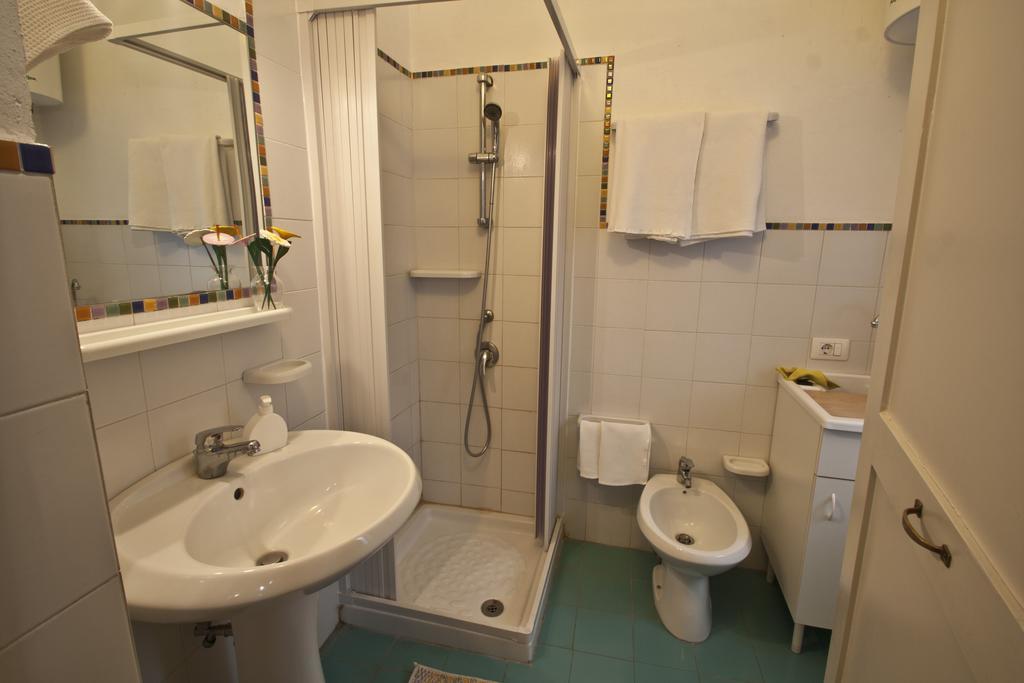 4Roomsrelax Catânia Quarto foto